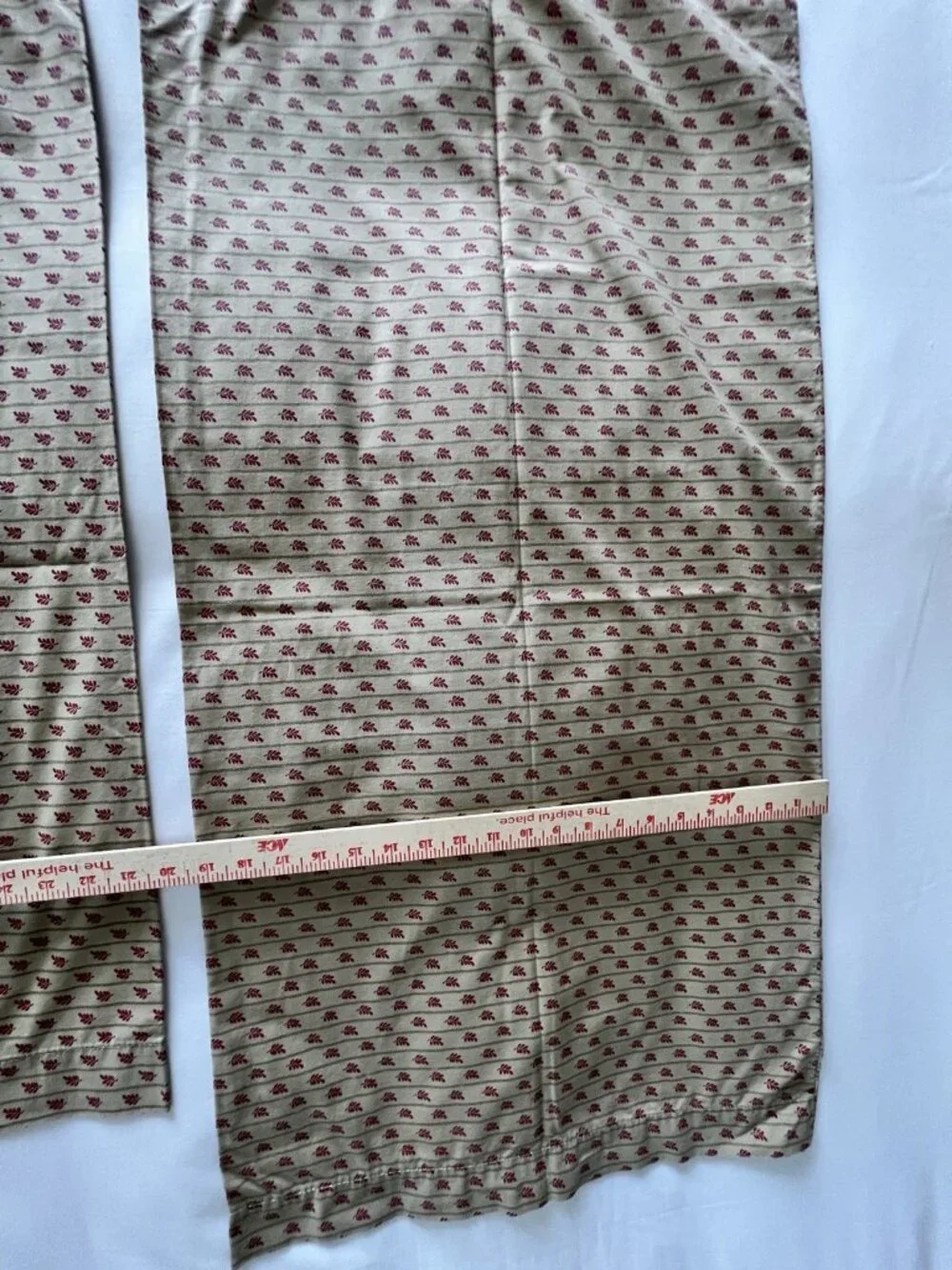 MARTHA STEWART Everyday Pillowcases PAIR 1-King 1-Standard Tan Red Made in USA